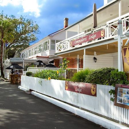 Commodores Lodge Ръсел Екстериор снимка