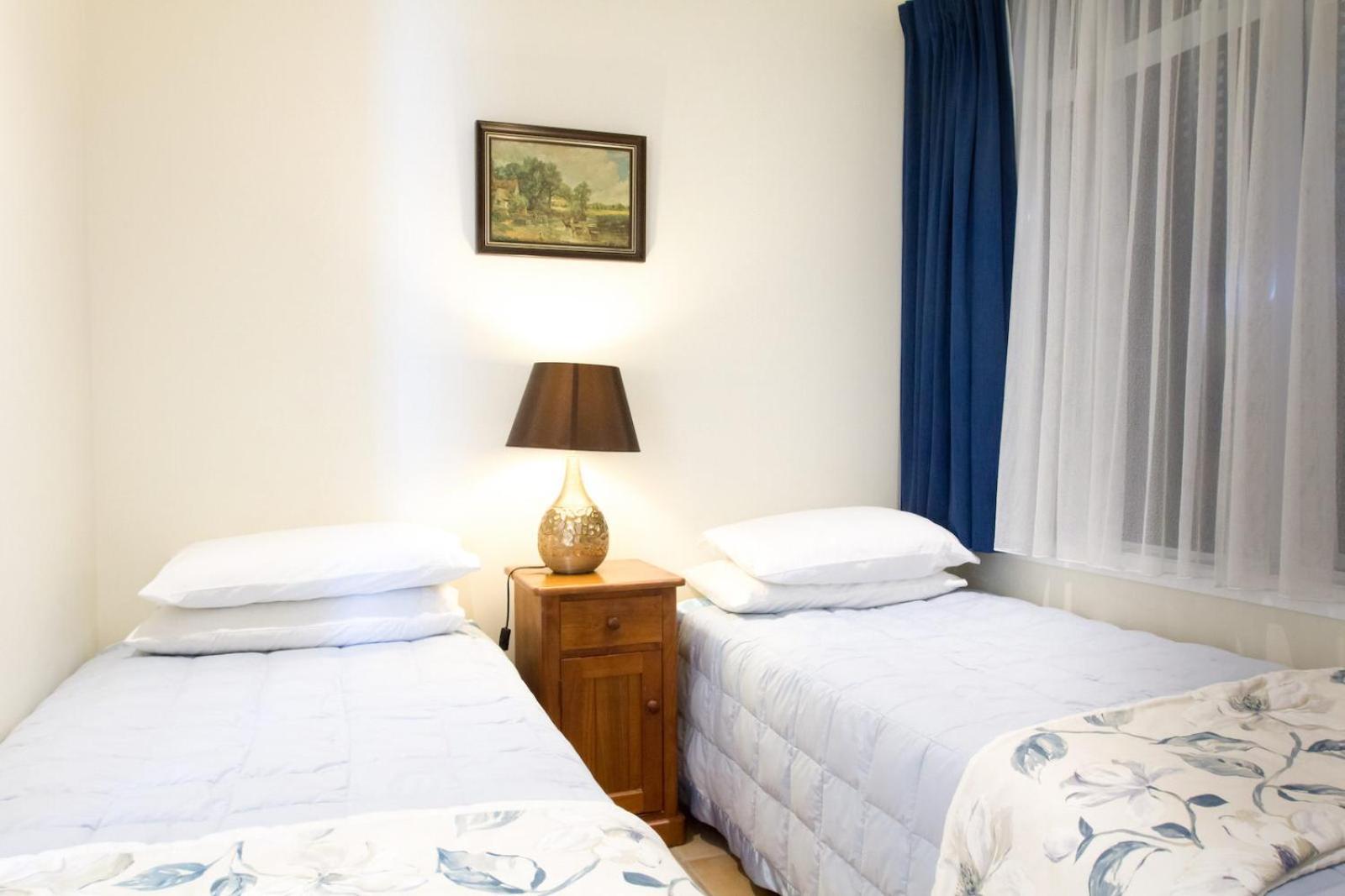Commodores Lodge Ръсел Екстериор снимка